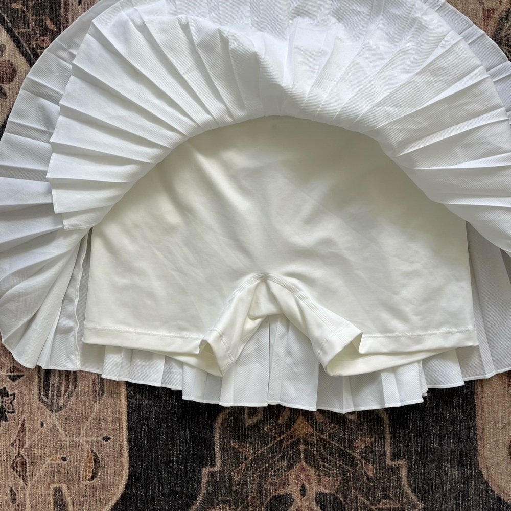 Nike White Pleated Tennis Skirt - Picture 4 of 4
